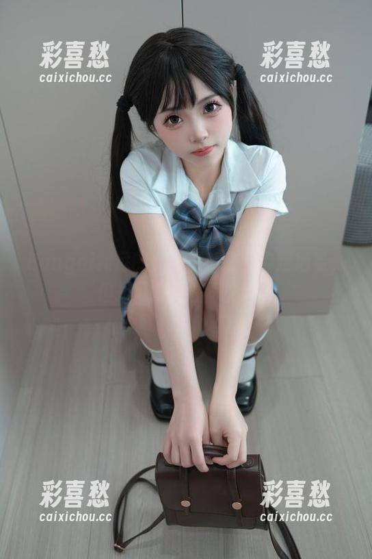 Bangni邦尼 Bangni邦尼的女友,高清到你想细看,但却又要忍住不说话。