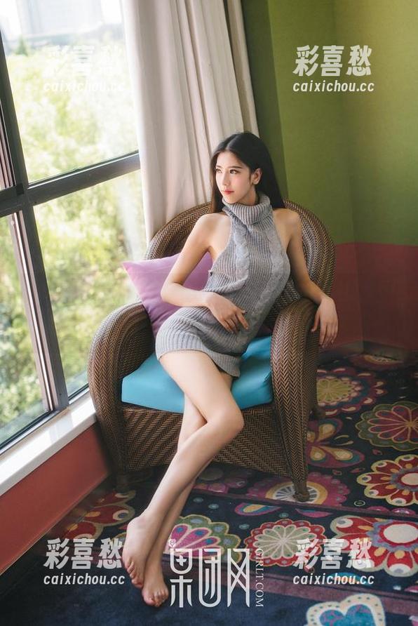 GIRLT果团网-小九九 GIRLT果团网 - 写真只为小九九的礼服,她的姿态让我一直在想...