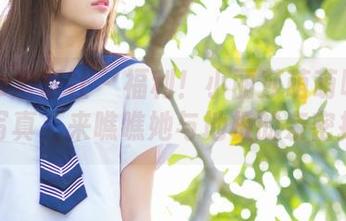 IMiss爱蜜社 - 福利!小丽莎萌萌哒的裸足写真,来瞧瞧她与地板的亲密接触