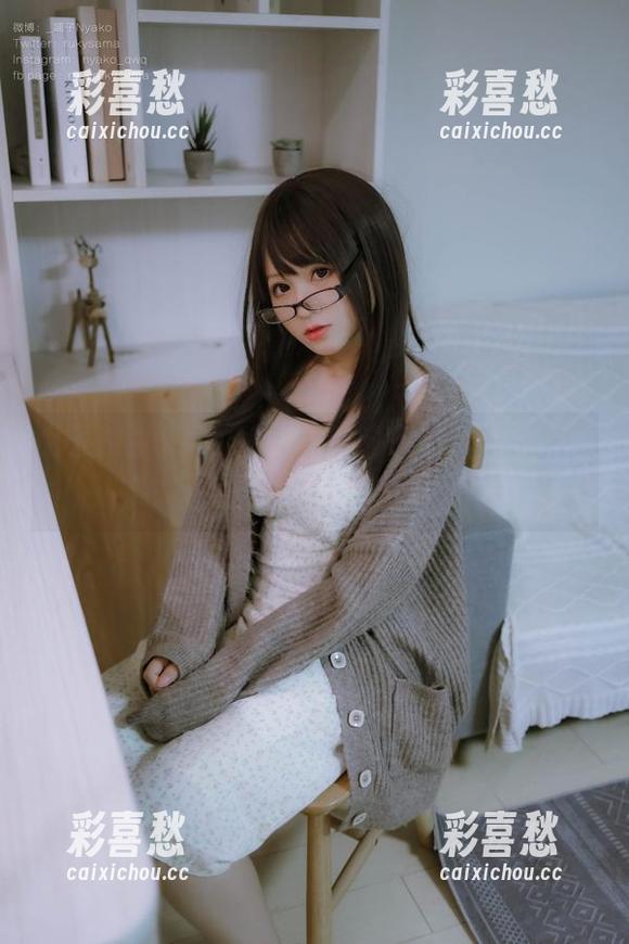 Nyako喵子 女子校生写真,Nyako喵子的校园记忆,谁偶尔不想念