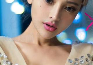 UGirls尤果网 - 这是穆菲菲的高跟鞋作品,跟随她的步伐我也想试试!