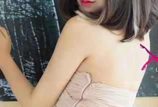 UGirls尤果网 - 轻飘飘的白裙,谭晓彤的网盘写真,你准备好搬家了吗?