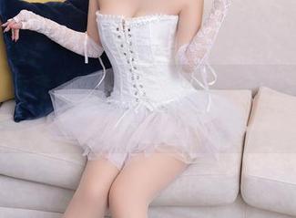 Xiuren秀人网 - 最新小Kiki写真，女王的姿态都带着几分俏皮呢