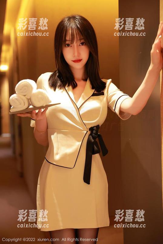 Xiuren秀人网-沐子熙V Xiuren秀人网 - 精选沐子熙V的户外写真,每一张都像是在打广告