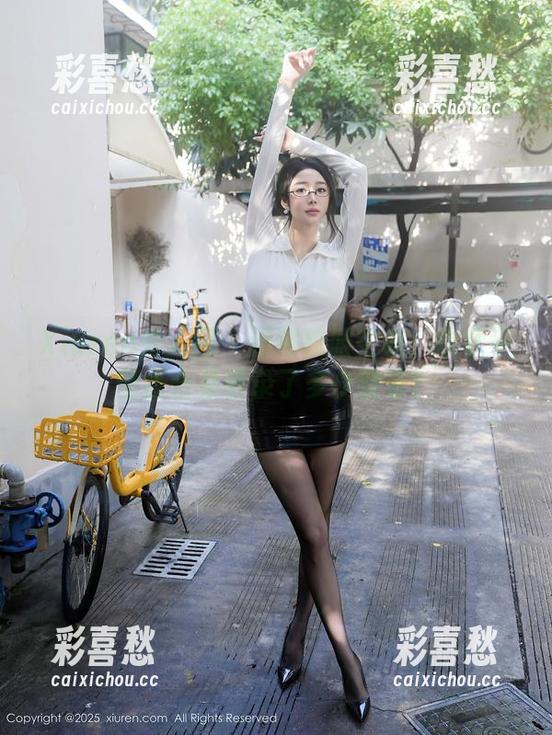 Xiuren秀人网-软软子 Xiuren秀人网 - 滑稽校服玄机:软软子壁纸合集收录了多少欢乐?