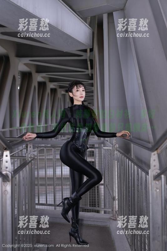 Xiuren秀人网 - 韩静安的白衬衫，多好一件作品！可往往我想穿着却只想赖床……