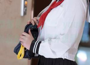 每个细节都是“办公”：yuuhui玉汇的私拍合集让人意外想翘班？