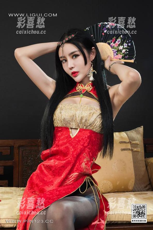 丽柜-允儿 丽柜 - 允儿在校园,写真生动得像在透视,壁纸也羡慕她的青春