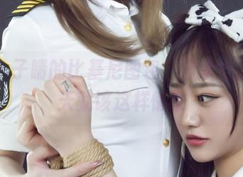 丽柜 - 子晴的比基尼图包，分享给你，夏天就该这样懒散
