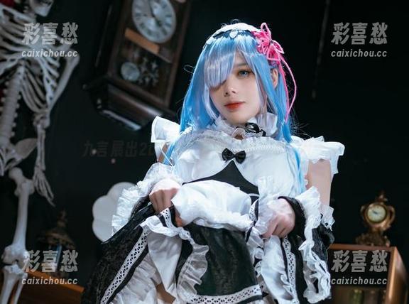 九言展出2b嫁衣：私房里的天女下凡？