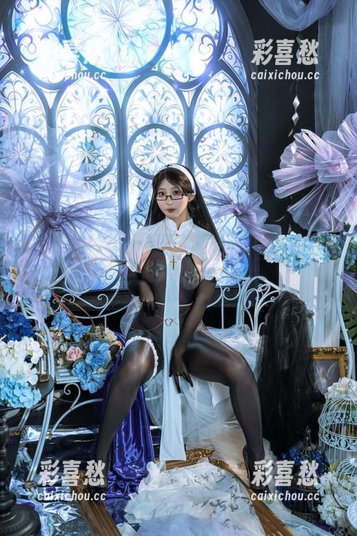 云溪溪 你说云溪溪的美脚写真太张扬?我说这才够本色。