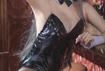 一边观看仙女月的白猫少女合集，一边想，猫和仙女能谈恋爱吗？