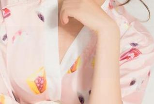 克拉女神 - 孟君短裙精选：是谁在偷偷注意那花边？