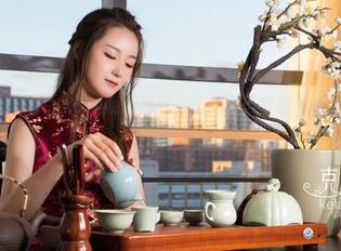 克拉女神 - 小芹的厨娘系列写真，偏偏把日常的做饭变得这么吸睛，拍的真靠谱啊！