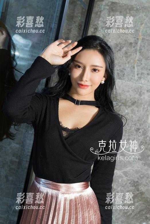 克拉女神 - 敏珺的浴室合集，作品之间似乎在低语，那些没说出的…。