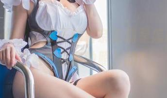 就问一句,凉凉子的格奈森瑙是怎样自拍到这些疯癫的照片的?