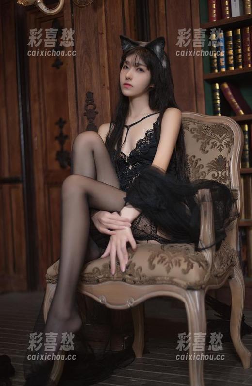 南桃Momoko 南桃Momoko的陈sir高清写真集,云端撒下的桃花烟雨