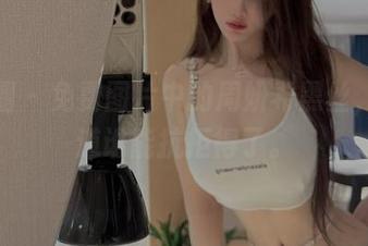 微密圈 - 免费图片中的周妍希黑丝,不知道谁能抗拒得了。