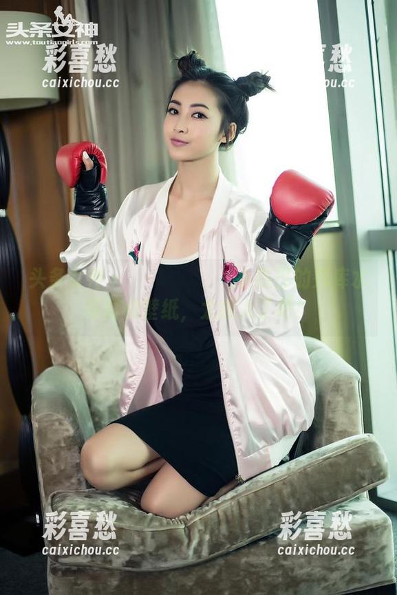头条女神-小热巴 头条女神 - 살짝만다가가도,小热巴的死库水写真和壁纸,太撩人了吧!