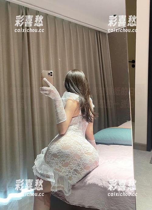 奶宝妹纸 微密圈 - 又是最新图集,奶宝妹纸的白色套装,天哪,有种无时无刻想拍一张的冲动你懂吗?