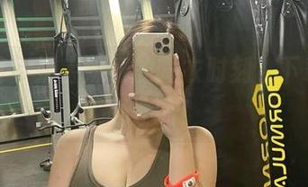 微密圈 - 奶宝妹纸的睡衣时刻,下载咯,赶紧的!