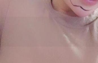 微密圈 - 小芯酱穿牛仔裤:福利不摆了,写真拍出个傻眼。