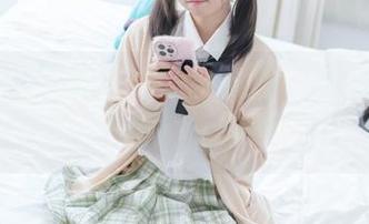 少女秩序 - 鹿可心中的美图:私拍与秘密,都是一朵奇葩!