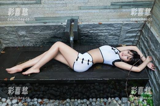推女郎-Rita 推女郎 - 高清镂空写真的新篇章,Rita再次挑战“我有多透明”!
