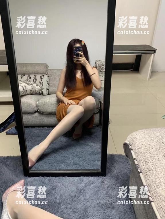 提袜少女 微密圈 - 提袜少女与她的“第二人生”,双人套图资源绝不藏私!