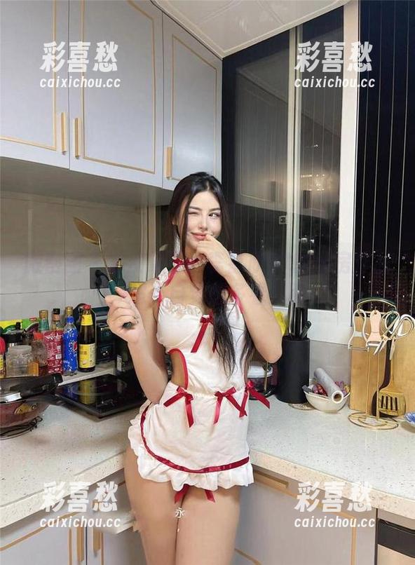 李嘉欣97 微密圈 - 漆皮罩罩:李嘉欣97的私房作品,超不自觉想多看几眼