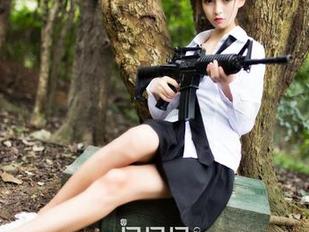 果团网 - 免费真的有好事，来瞅瞅陈雅漫的美脚吧！