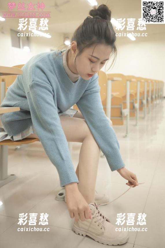 梦丝女神-香萱 梦丝女神 - 香萱的图包,高清到差点让我以为是在看电影,剧情也让人捉摸不透。