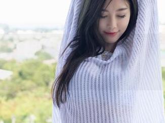爱蜜社 - 张思允的火辣内衣合集，网盘存着的不止是美好噢