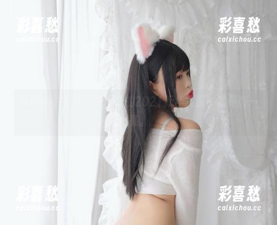 私拍牛牛上线，白烨烨的2021新年贺图，我眼前一亮。
