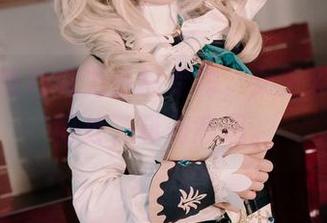 白莉爱吃巧克力私房专属,女王姿态恰到好处,真有意思。