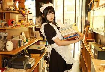 白莉爱吃巧克力爱蜜莉雅作品,合集里居然藏了点小心思!