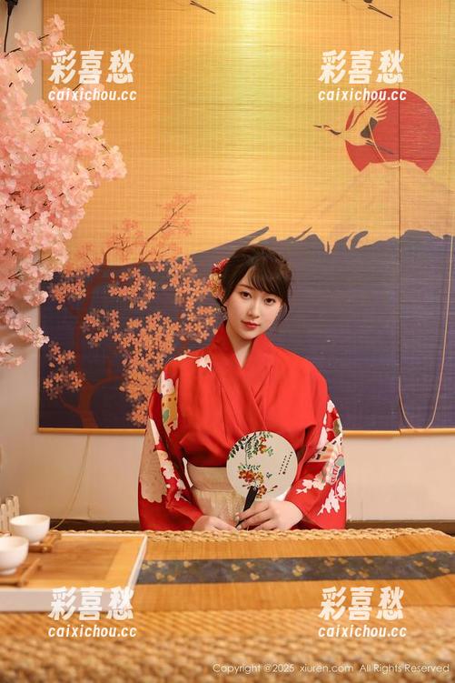 秀人网 - 希雅sia的皮衣：美图不止外表，还有那股舒适和不羁！