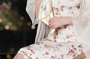 秀人网 - 梦想做修女,实际当博主——瑞瑞ruirui的私拍套图可不含烟火味!