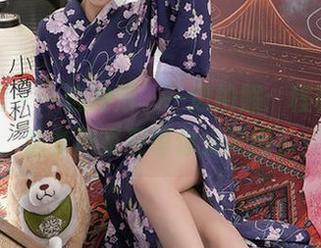 秀人网 - 一边冲浪,一边拍照:程程程海边套图资源等你来挖掘!