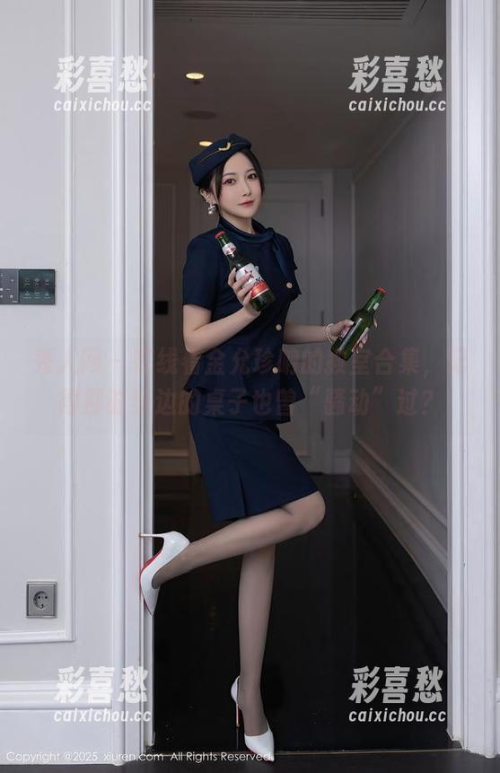 秀人网 - 在线看金允珍呐的教室合集，记得那时身边的桌子也曾“骚动”过？