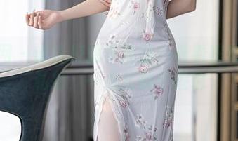 秀人网 - 谁说校服不能撩？看看陈思琪的私拍，一点儿都不逊色