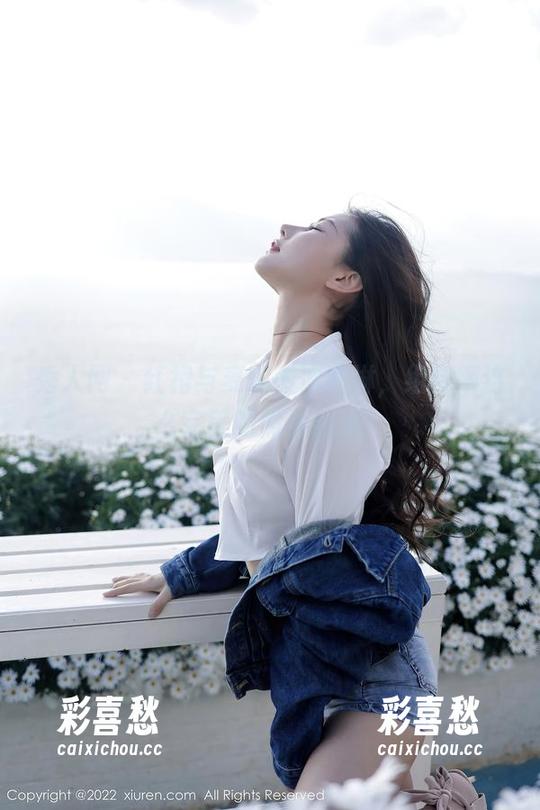 秀人网 - 红裙与麦琪绫冰激淋，组合得这么完美的照片合集！