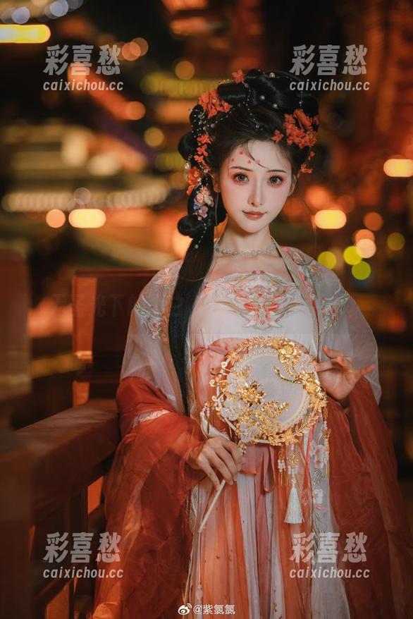 紫氯氯 无圣光下的黑白,紫氯氯有话要说。