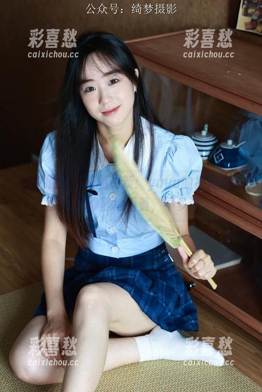 绮梦摄影-yuuu 绮梦摄影 - 美图更新:yuuu的裤里丝,我只是静静地看着,不多说。