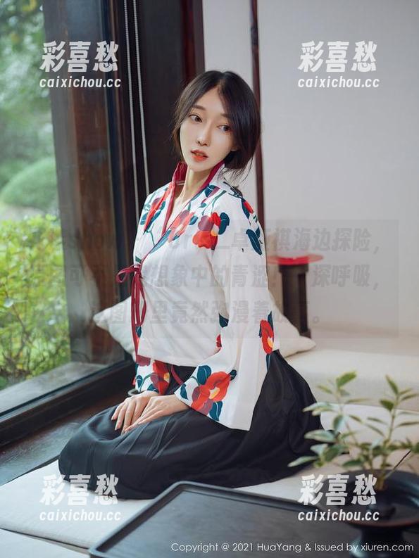 花漾show-Cris_卓娅祺 花漾show - “Cris_卓娅祺海边探险,原图可不是我想象中的青涩!”深呼吸,这图册里竟然弥漫着故事。