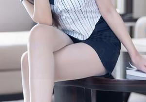 语画界 - 合集揭晓:Miko酱是怎么在运动中保持这种独特姿态的?太值得一看了。