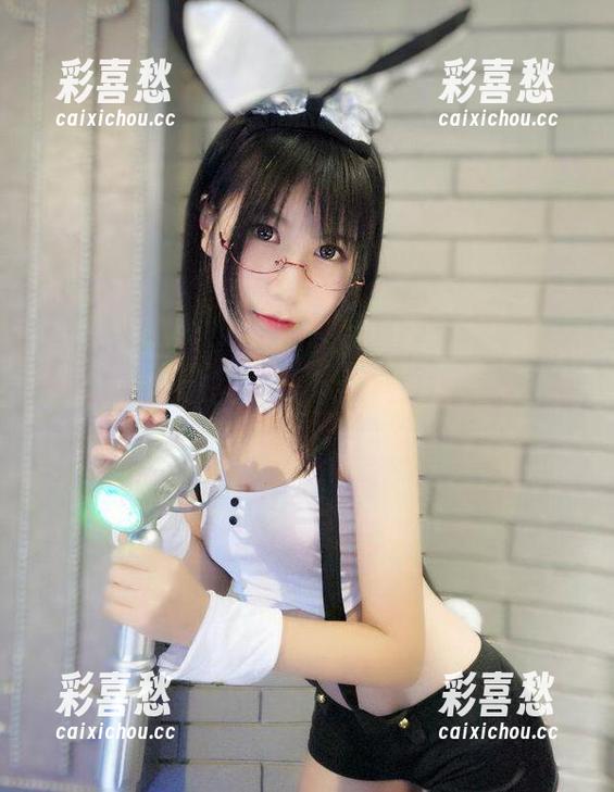 逐月Su 逐月Su的女仆cos,瞬间点燃你的小心思