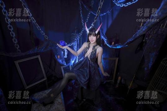 里见年一 穿上佩可莉姆,里见年一的COS合集竟变成了抓拍记忆!
