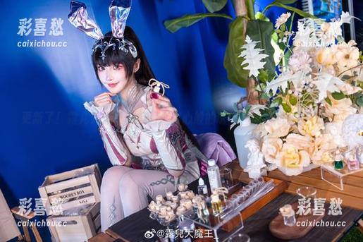 更新了！露儿大魔王的美图，甜心般的诱惑，让我想多看几遍！