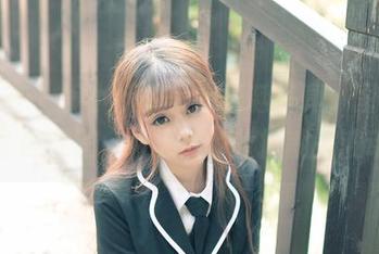 青豆客 - 妮小妖的美妙圣诞写真,图片没做任何处理,纯天然的妆扮就是波动!